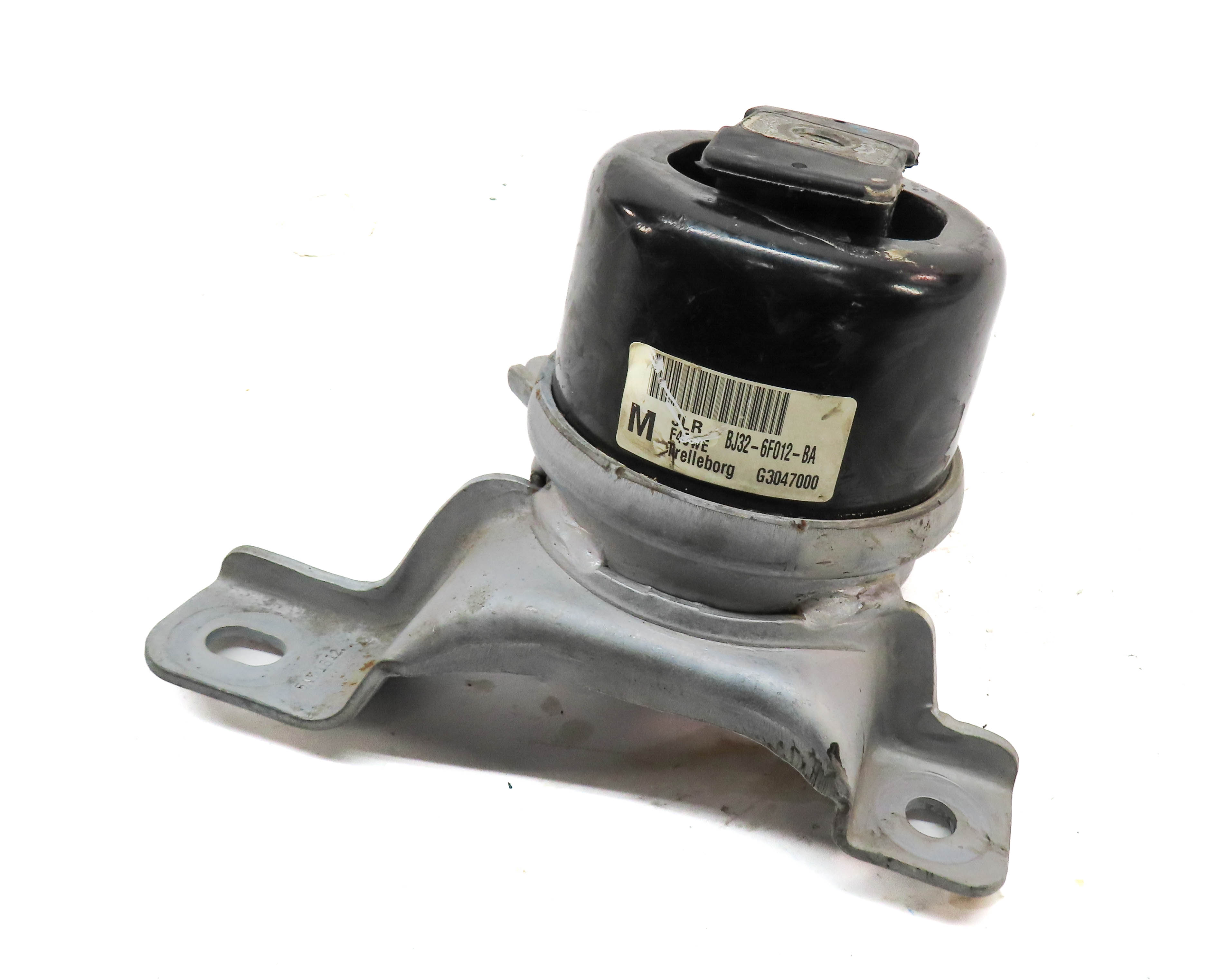 2013 RANGE ROVER EVOQUE (L538) 2.0L RIGHT PASSENGER ENGINE MOTOR MOUNT BRACKET — exact item pictured